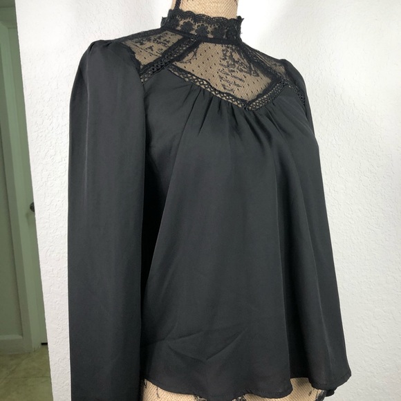 Women blouse Tops - Picture 6 of 8